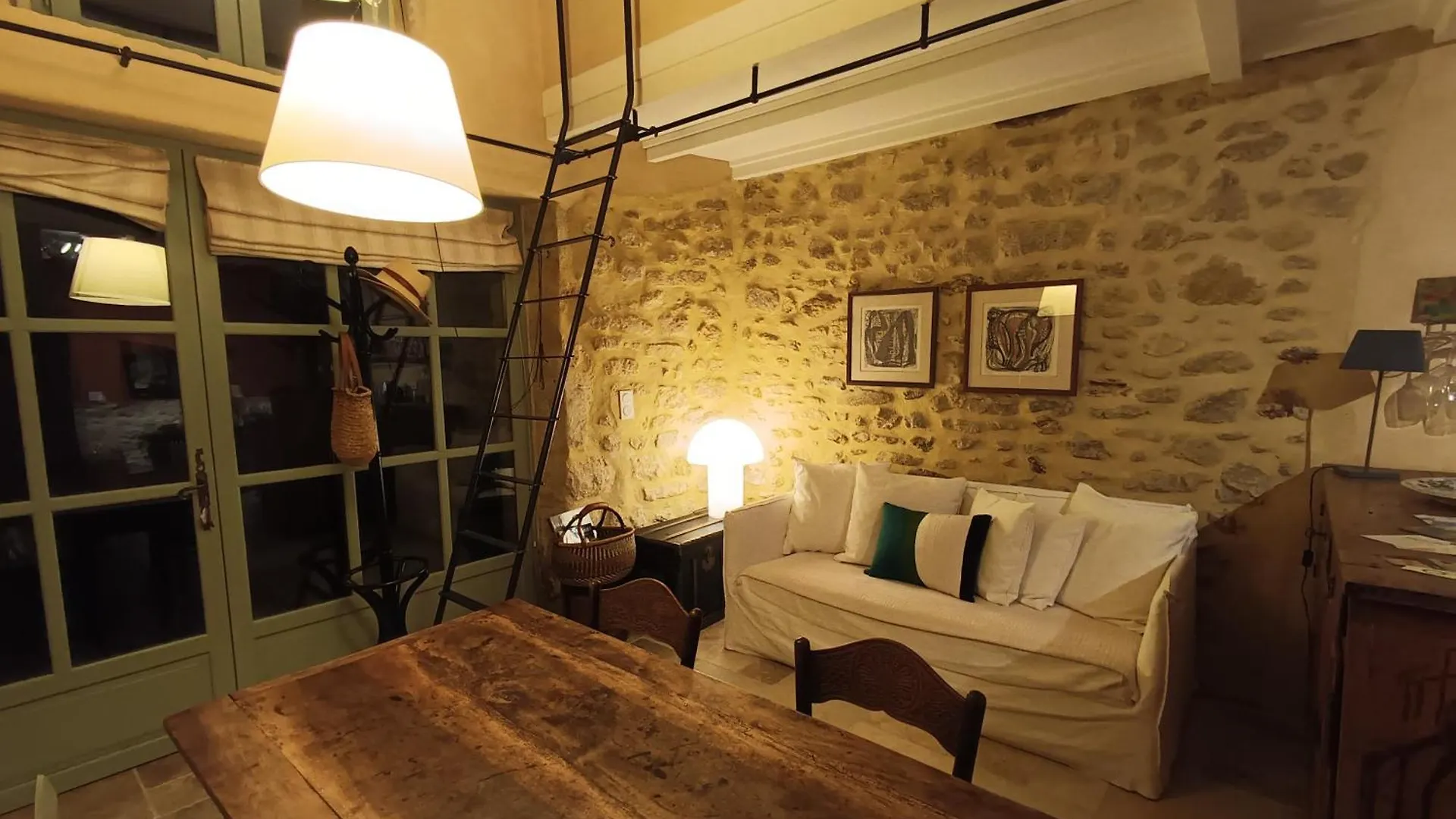 Appartamento Cosy A La Campagne Clansayes 0*,